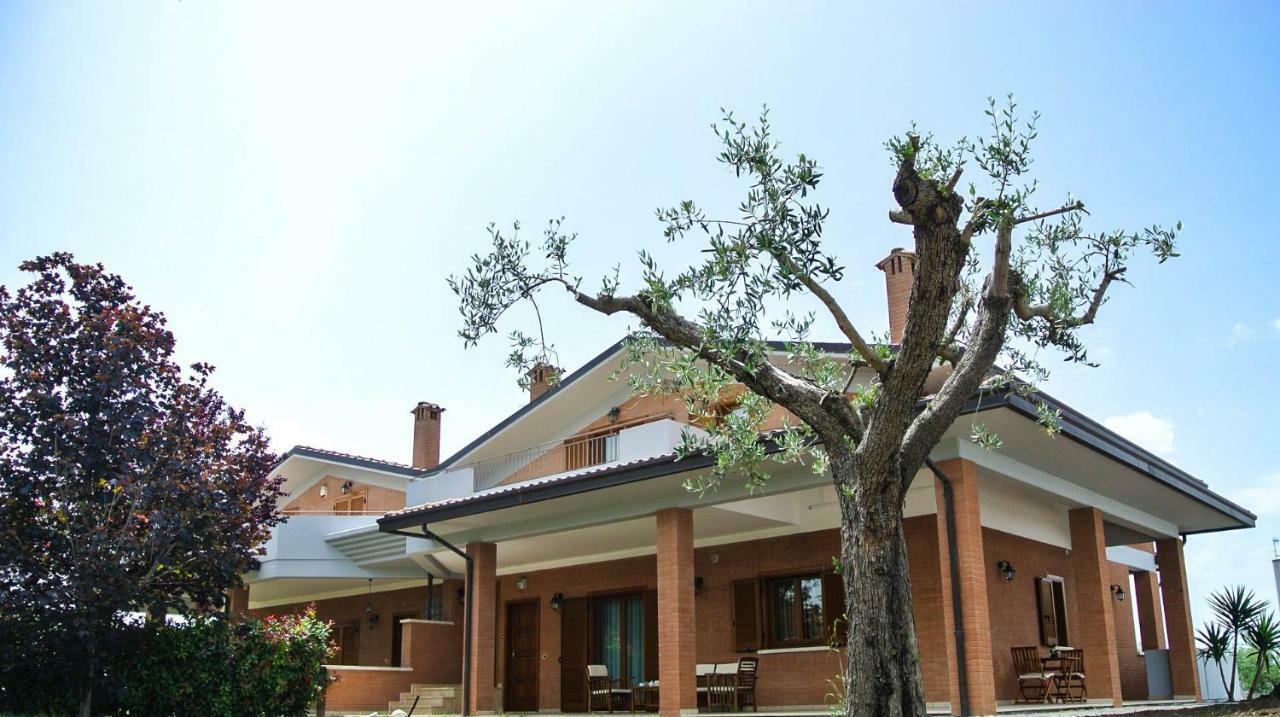 Villa Emilia ฟอสซาเชเซีย ภายนอก รูปภาพ