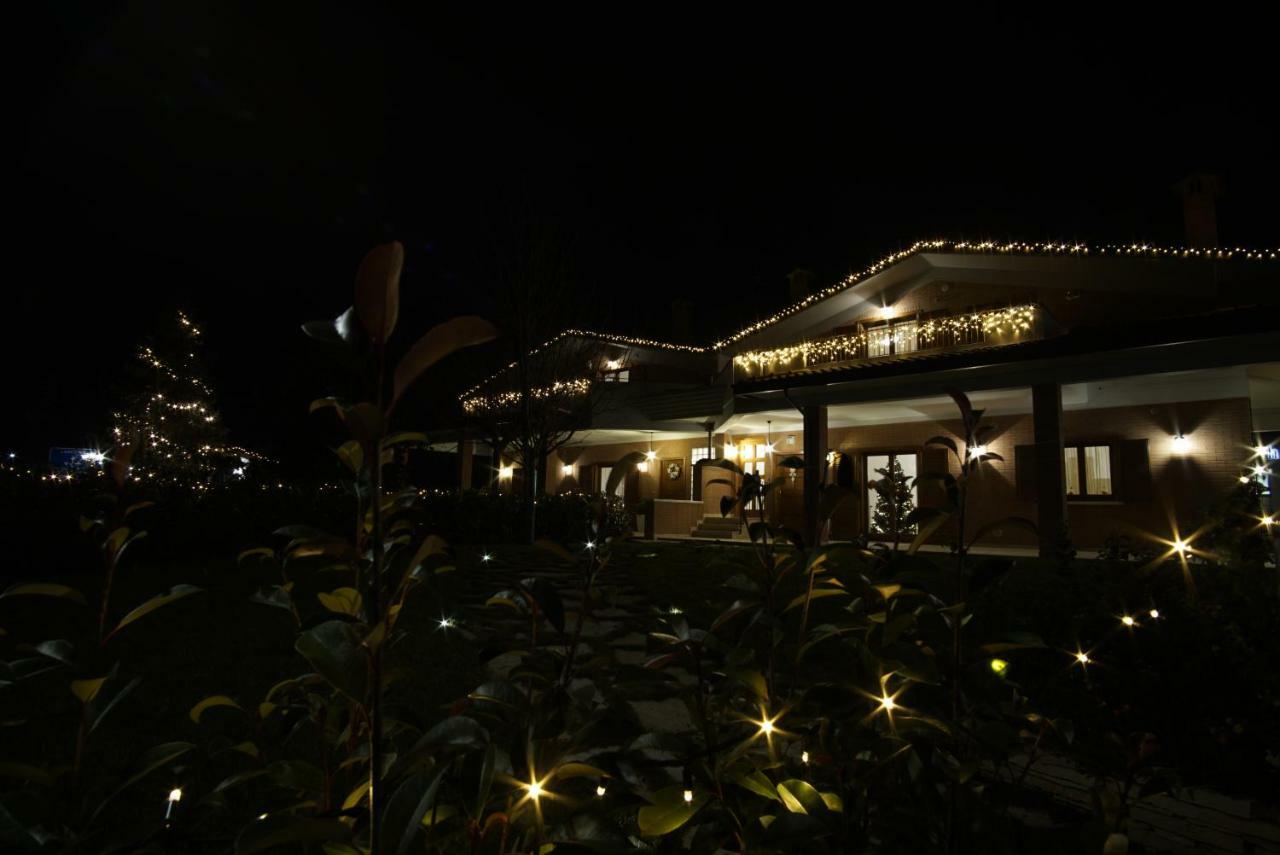 Villa Emilia ฟอสซาเชเซีย ภายนอก รูปภาพ