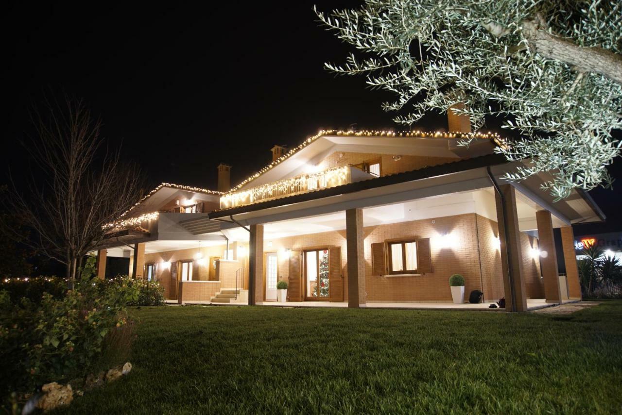 Villa Emilia ฟอสซาเชเซีย ภายนอก รูปภาพ