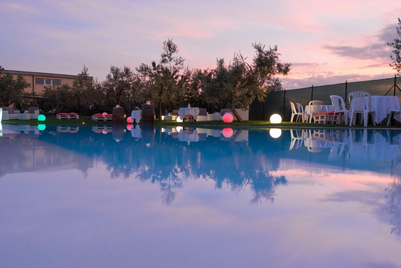 Villa Emilia ฟอสซาเชเซีย ภายนอก รูปภาพ